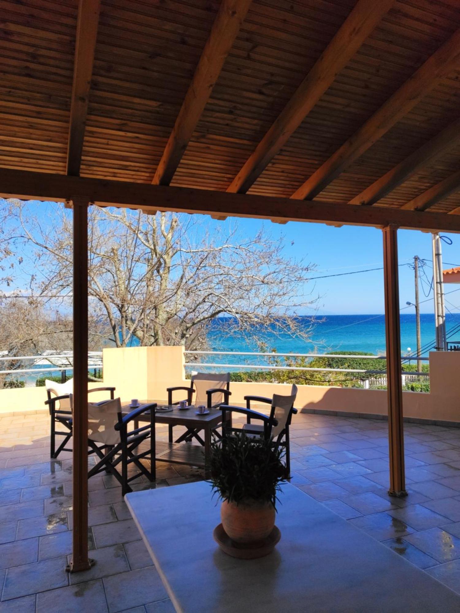 Sea View House Apartamento Égio Exterior foto